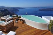 Aqua Luxury Suites