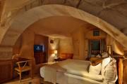 Millstone Cave Suites Hotel